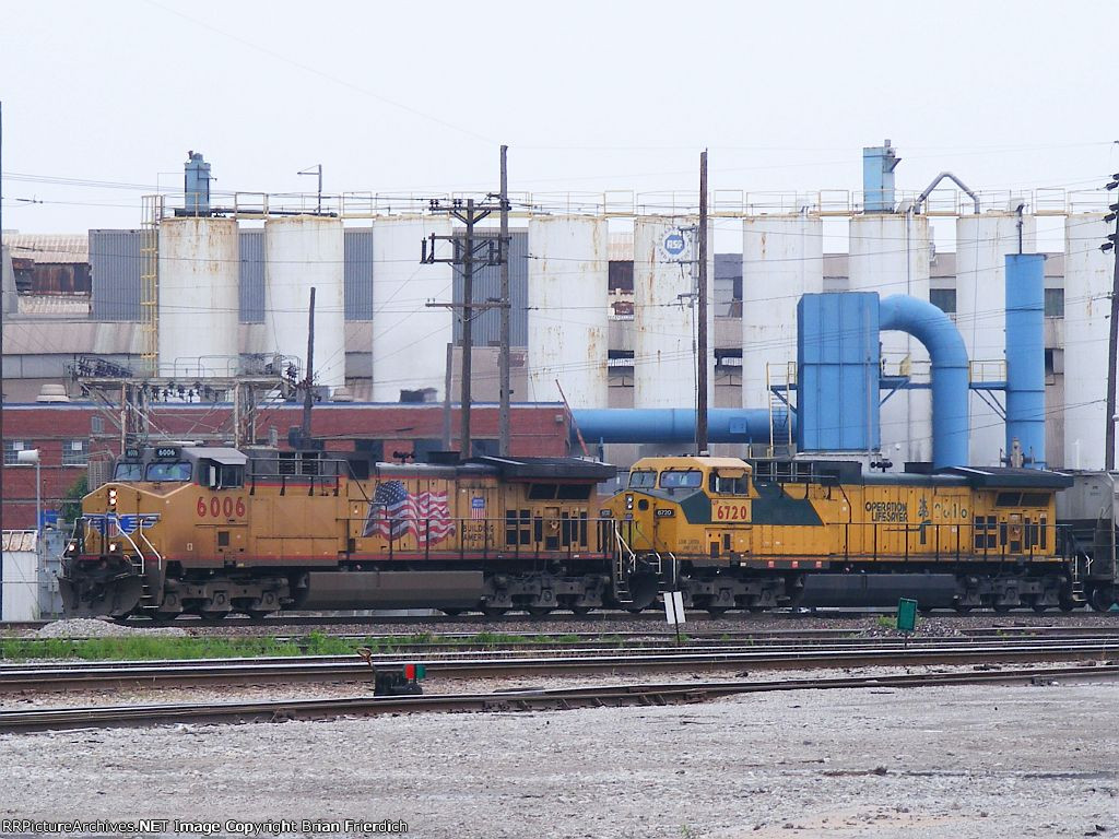 UP 6006 UP 6720 (Patched CNW)